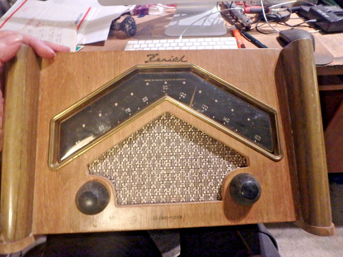 Vintage zenith tube radio - zenith,