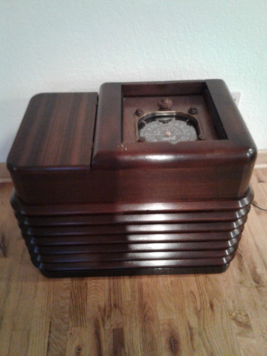 Radio 1937 zenith zephyr - radio,, "zephyr